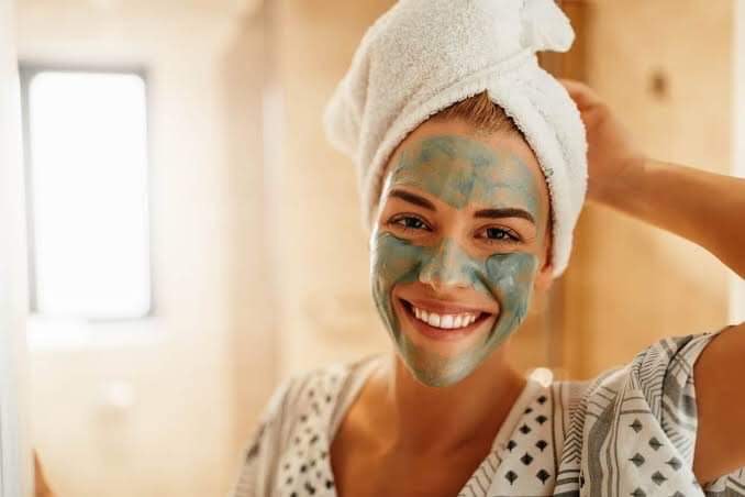 Leia mais sobre o artigo Máscaras caseiras para o verão. Hidrate sua pele!